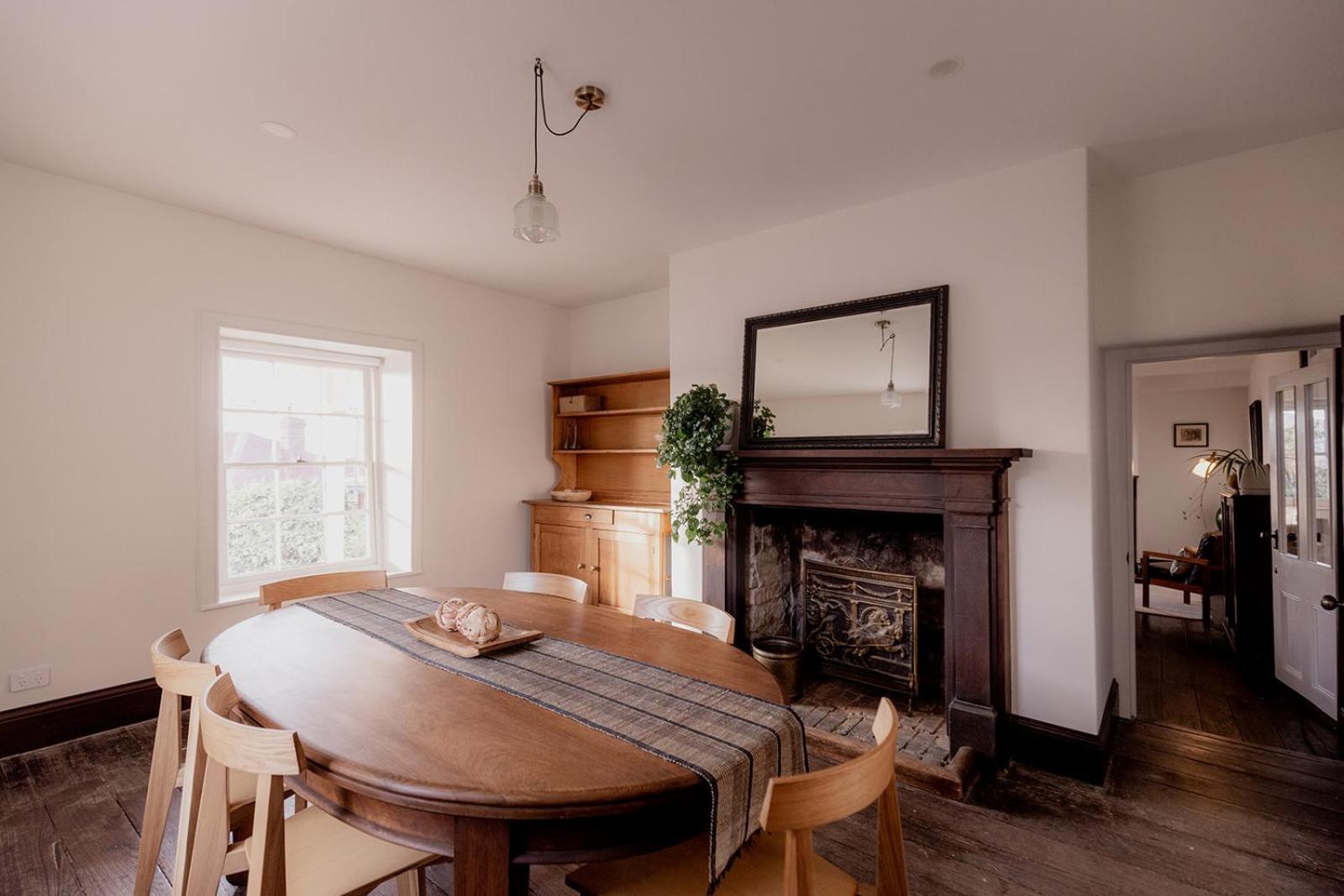 Cosy Heritage In West