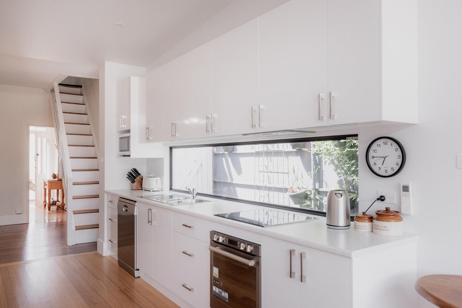 Steps From Salamanca In Historical Holiday home Hobart