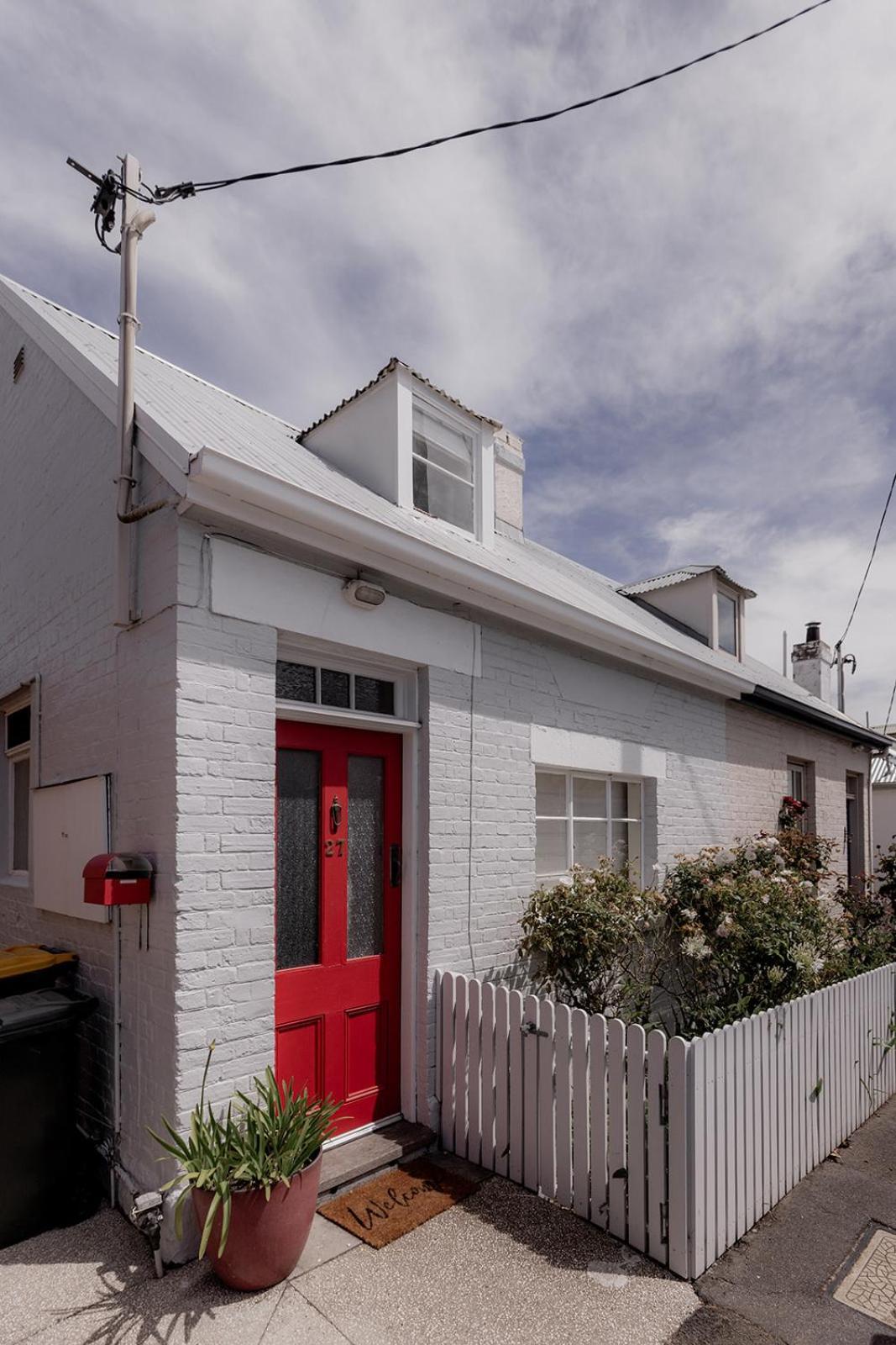 Steps From Salamanca In Historical Holiday home Hobart