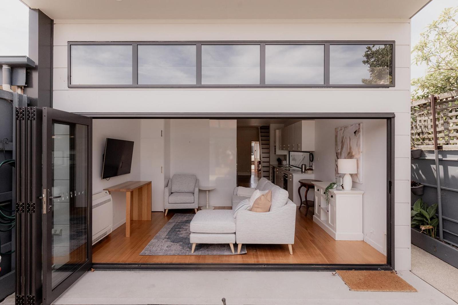 Holiday home Steps From Salamanca In Historical Hobart