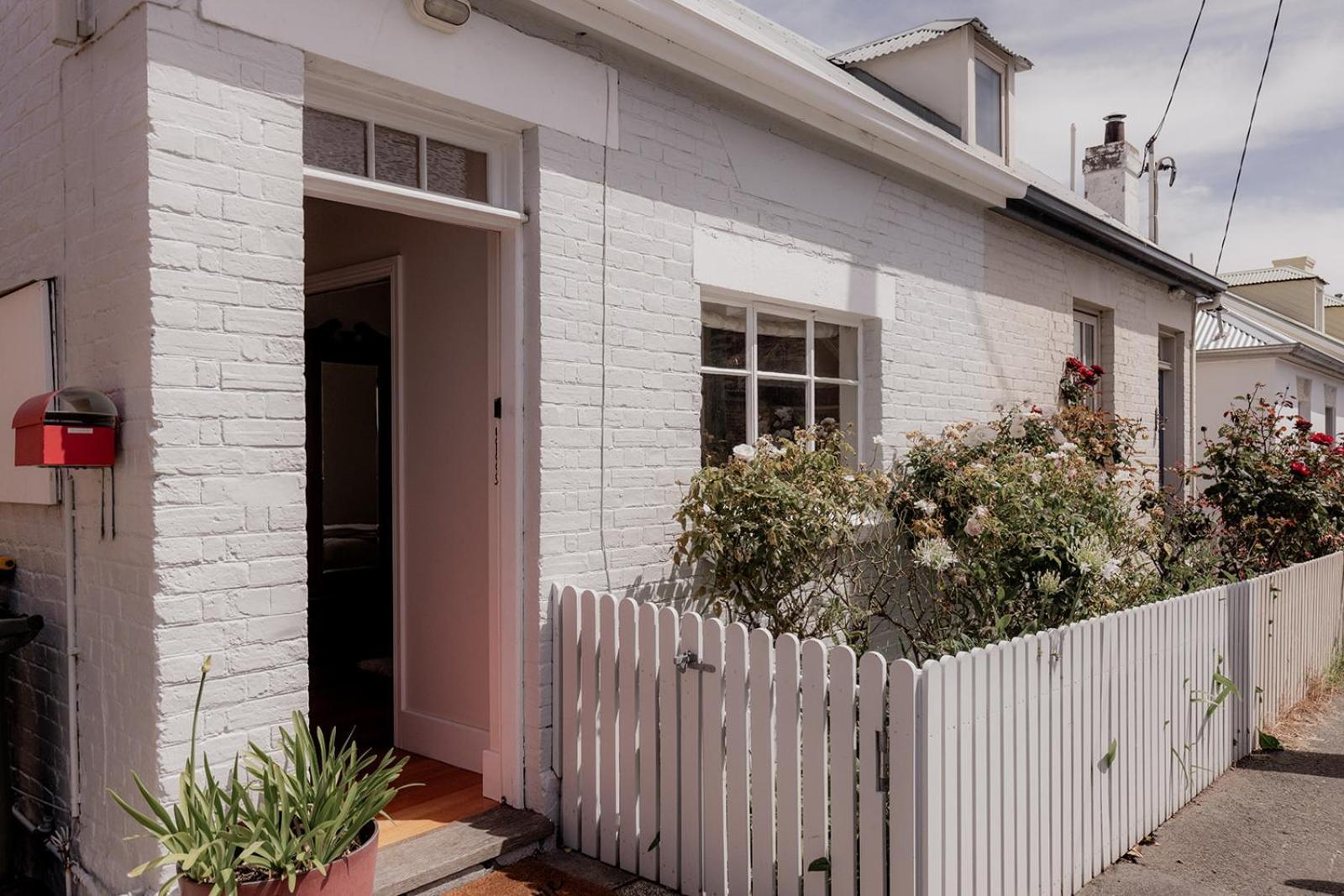 Holiday home Steps From Salamanca In Historical Hobart
