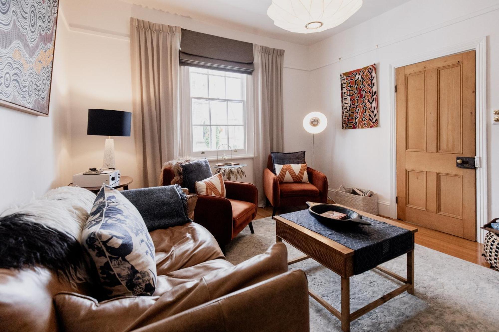 'allambee' Heritage In Trendy South Holiday home