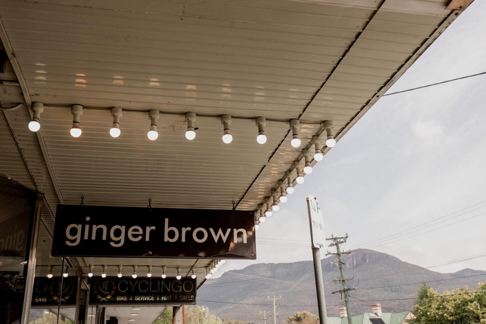'allambee' Heritage In Trendy South Hobart