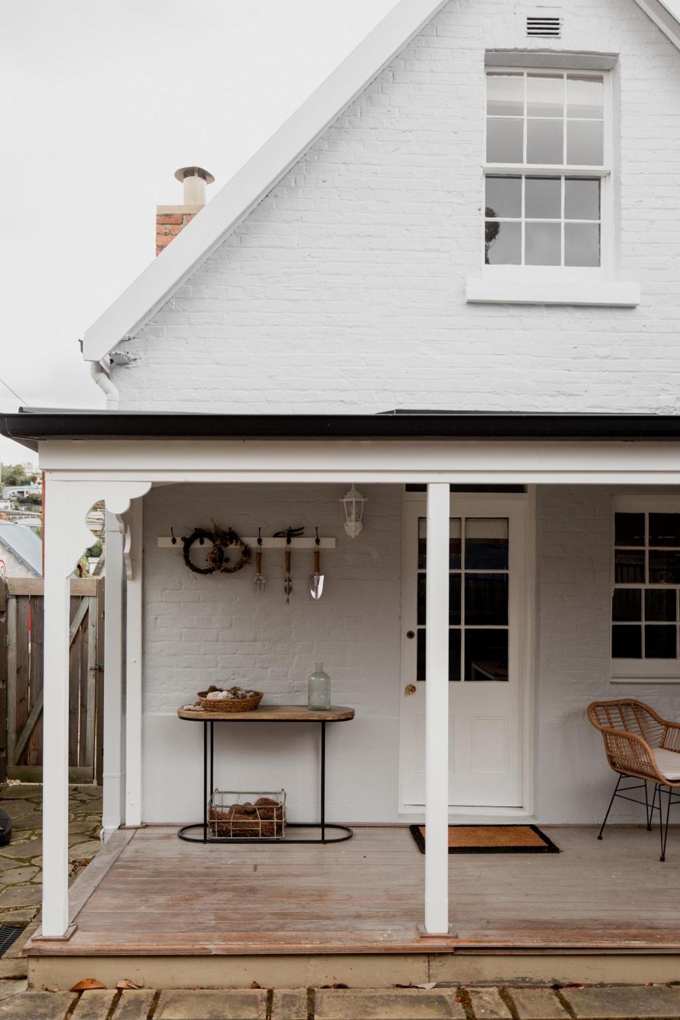 'allambee' Heritage In Trendy South Holiday home