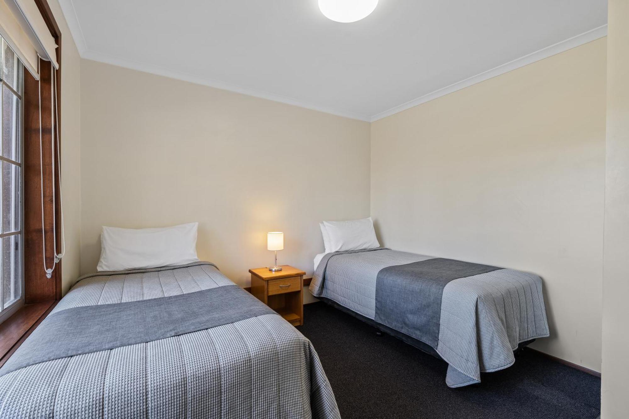 Aparthotel Riverfront & 3*