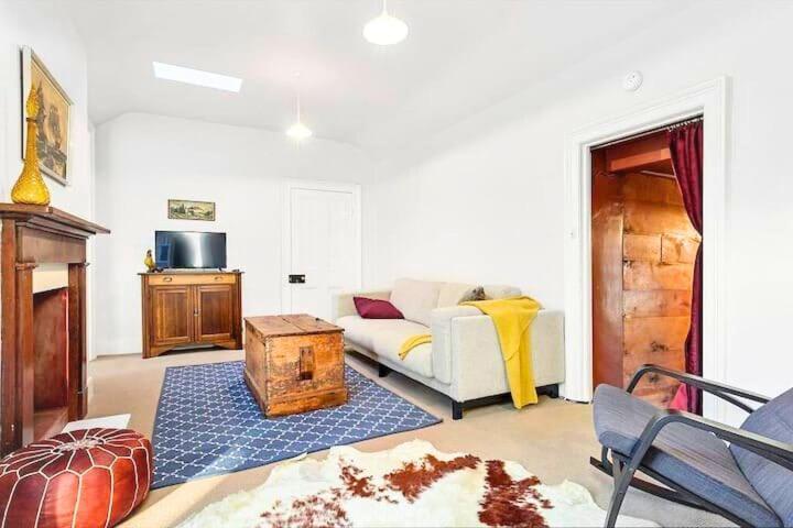 Holiday home Bostane On West Hill *