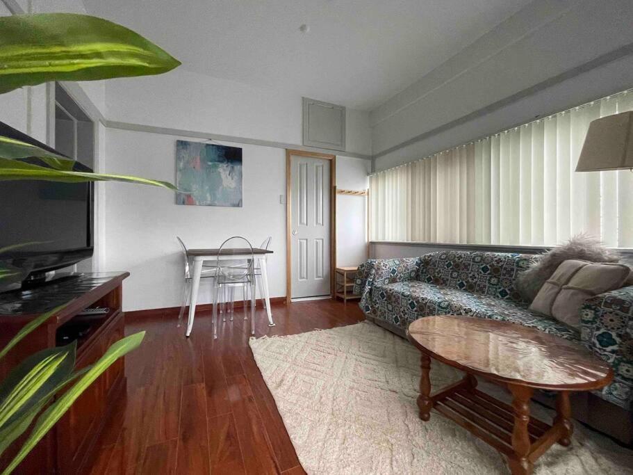 Sandy Bay Escape