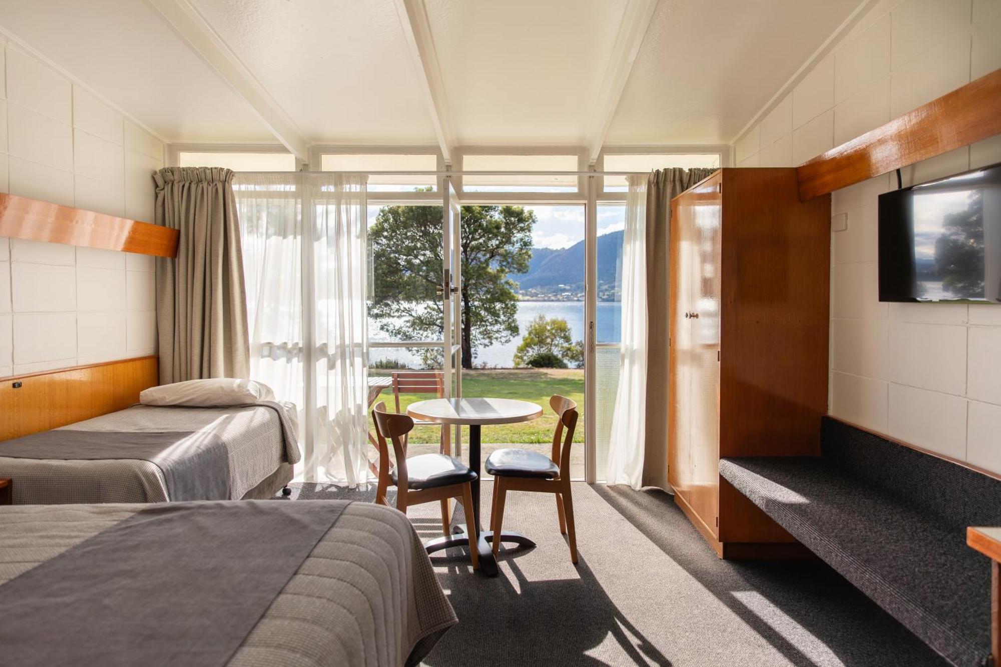 Aparthotel Riverfront & 3*