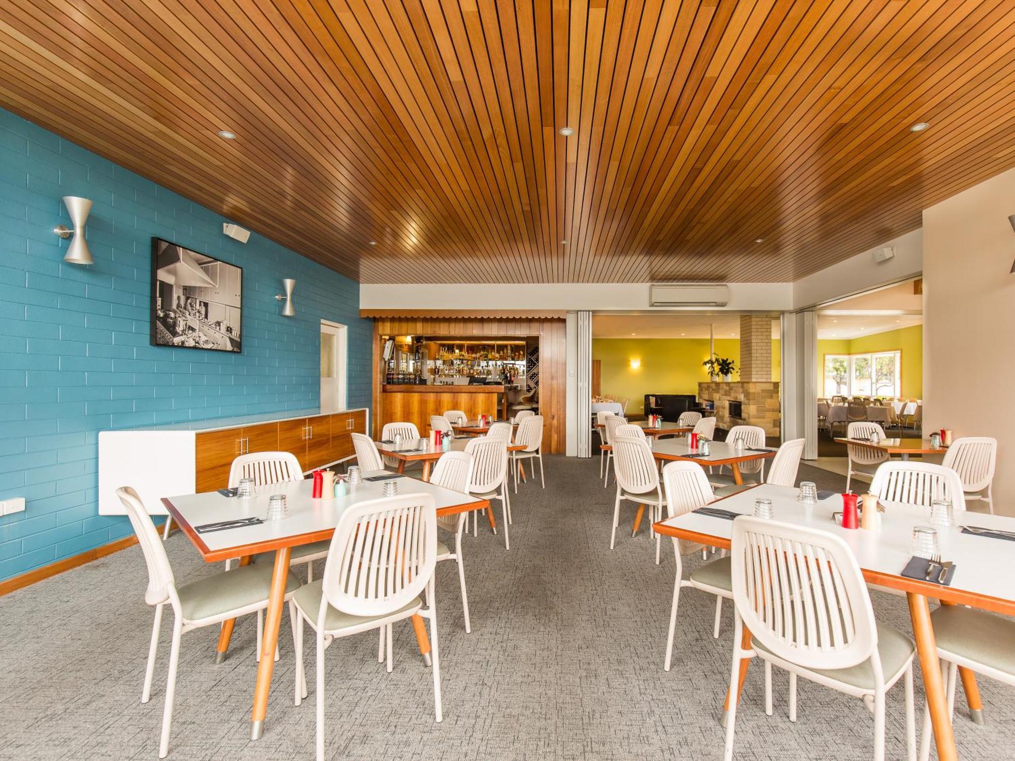 Riverfront & Aparthotel Hobart