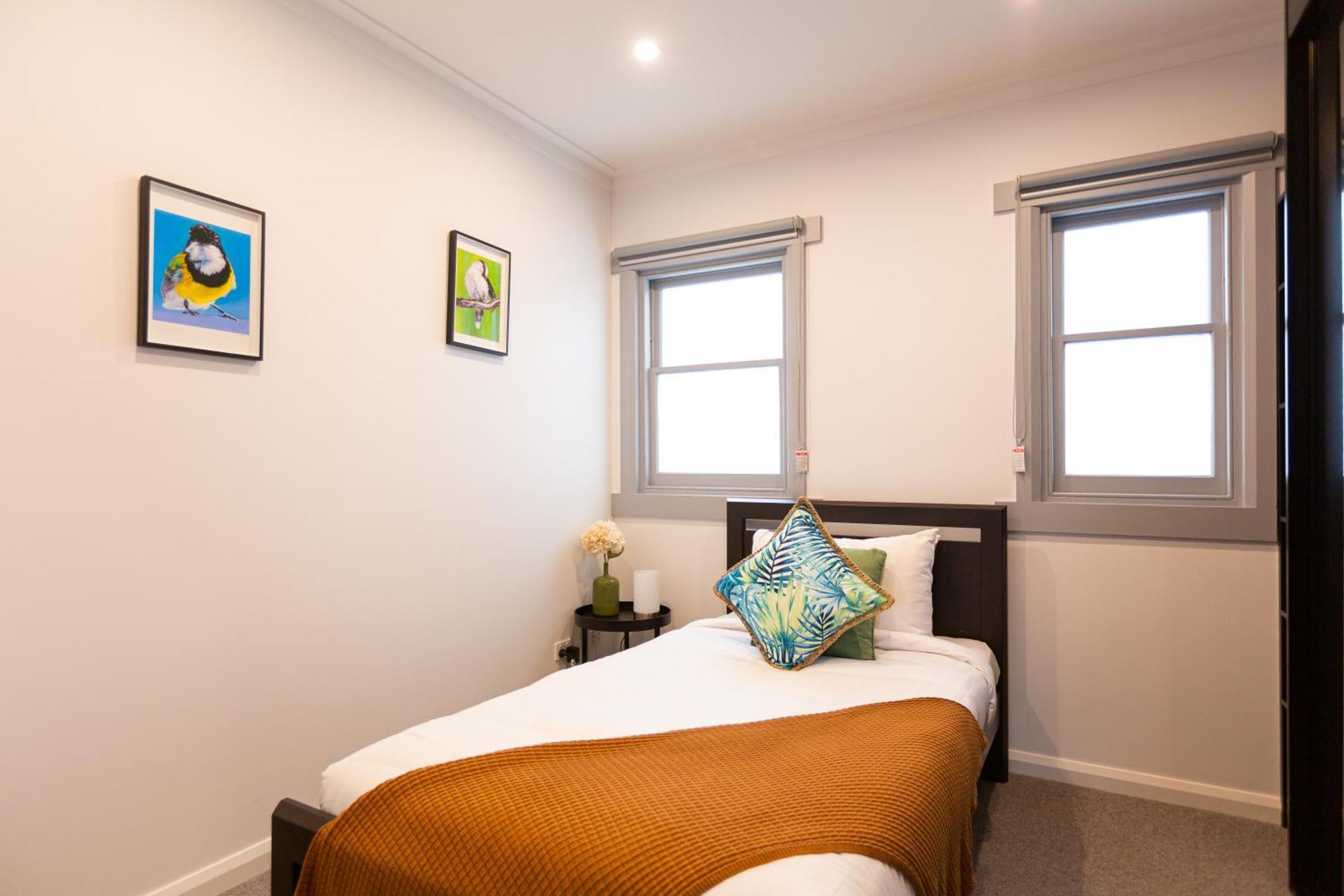 Linear Guest - Luxury In The *