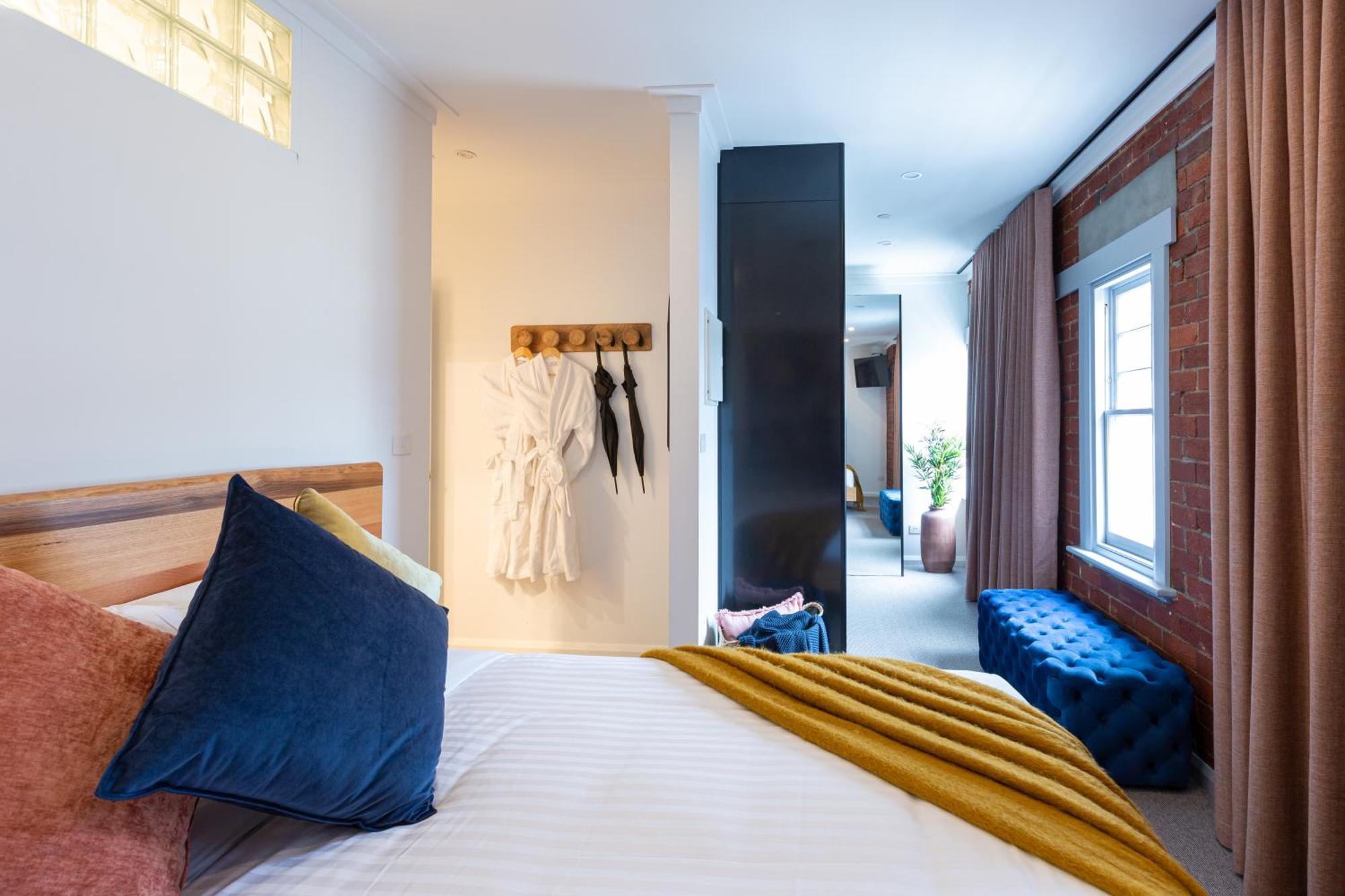 Linear Guest - Luxury In The *