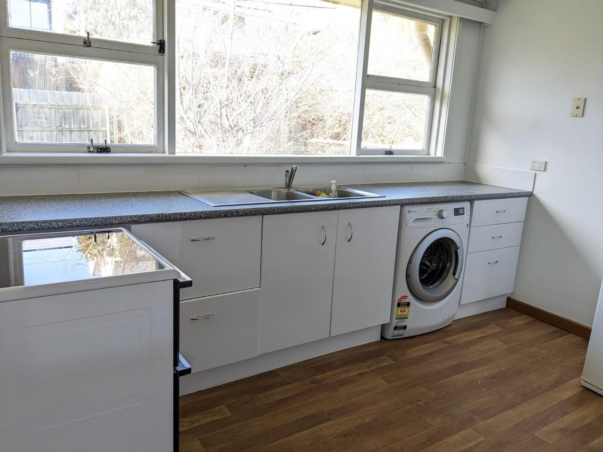 Apartment Bayley 1 - Walk To From 2 Bedroom With And Mountain Views Hobart