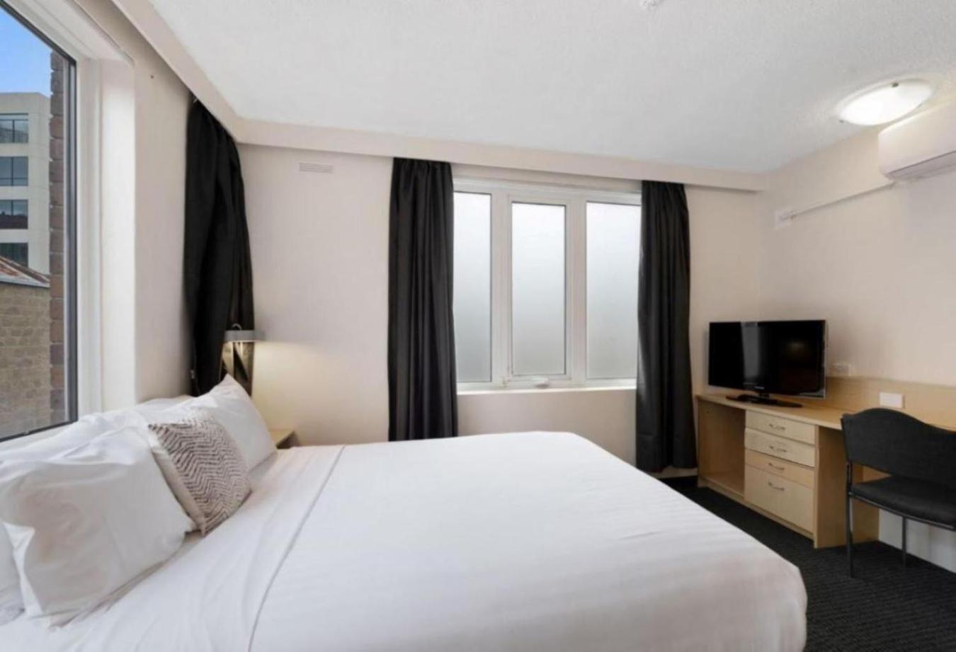 Allurity 4* Hobart
