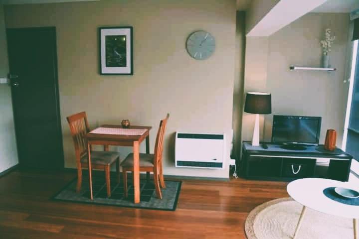 Modern 1 Bed-walk Casino Riverfront 5 Mins To Cbd *