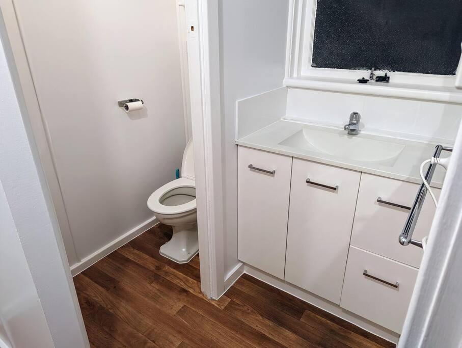 Apartment Bayley 2 - Walk To From 2 Bedroom With And Mountain Views