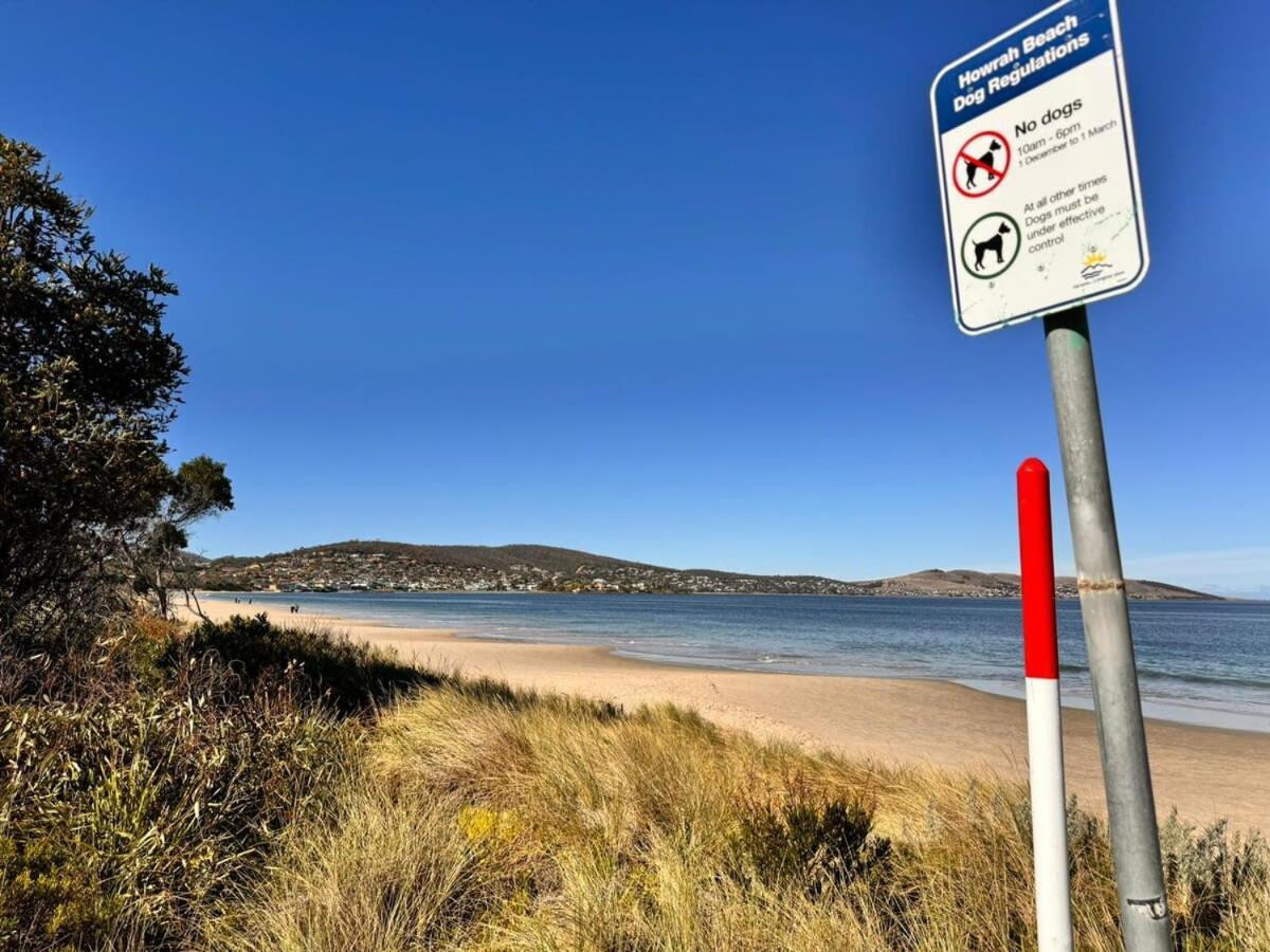 4 Bed 2 Storey House With Views Near Holiday home Hobart