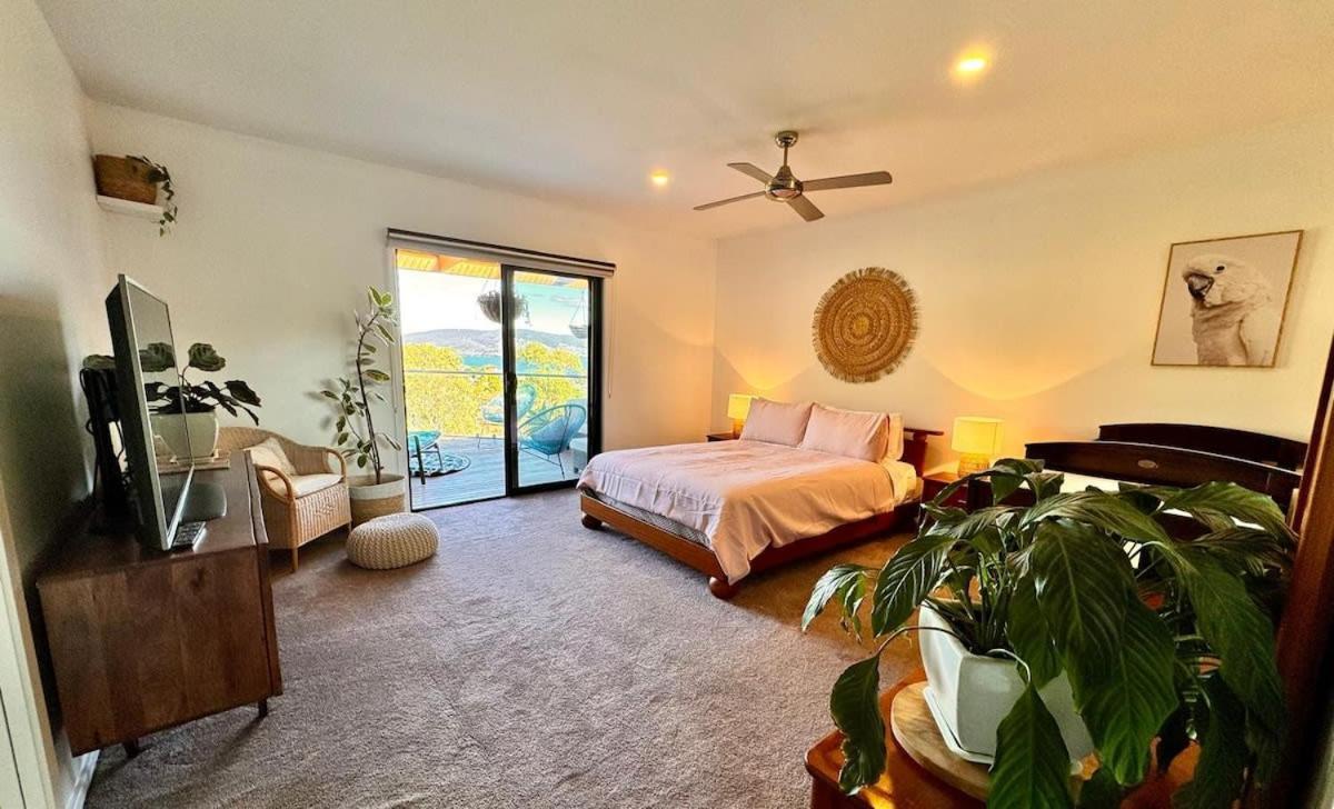 Holiday home 4 Bed 2 Storey House With Views Near