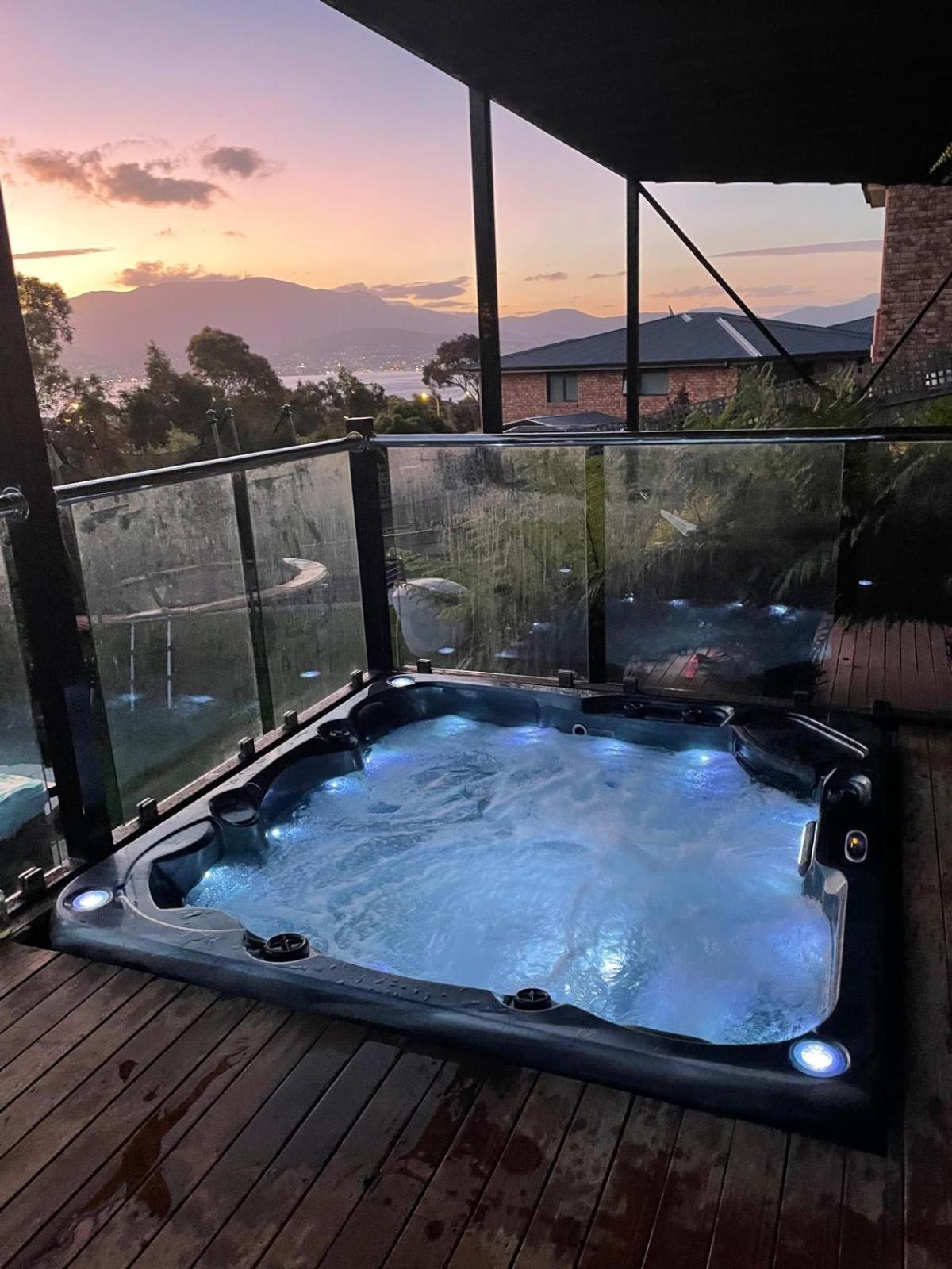 Holiday home 4 Bed 2 Storey House With Views Near *