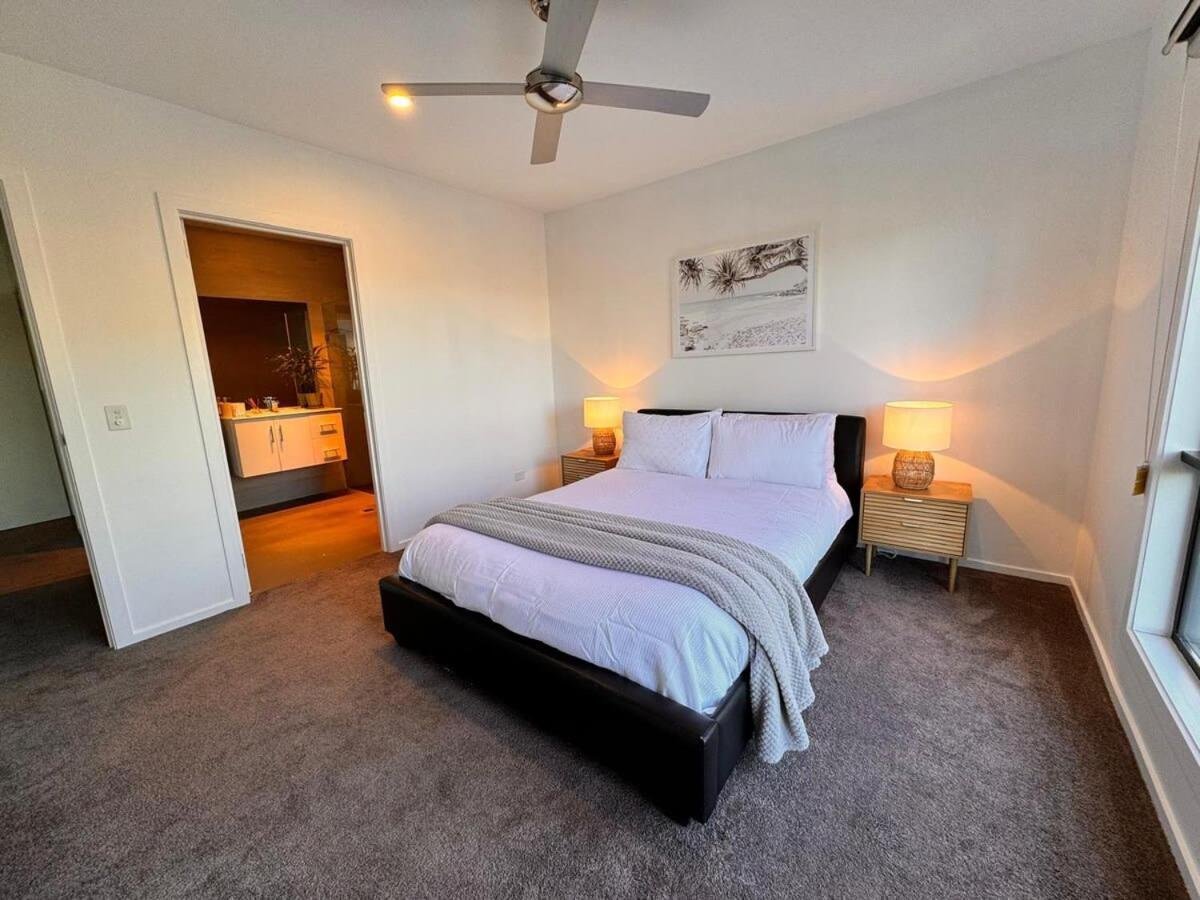 4 Bed 2 Storey House With Views Near
