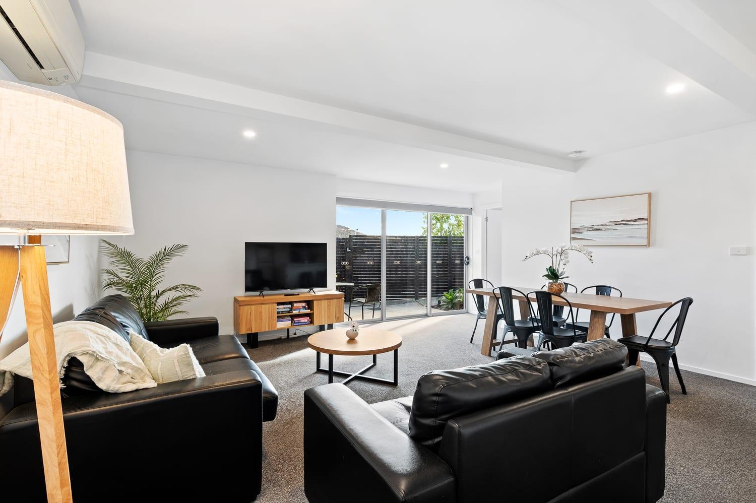 Apartment The Retreat At 165 New Renovated Unit Sleeps 6 *