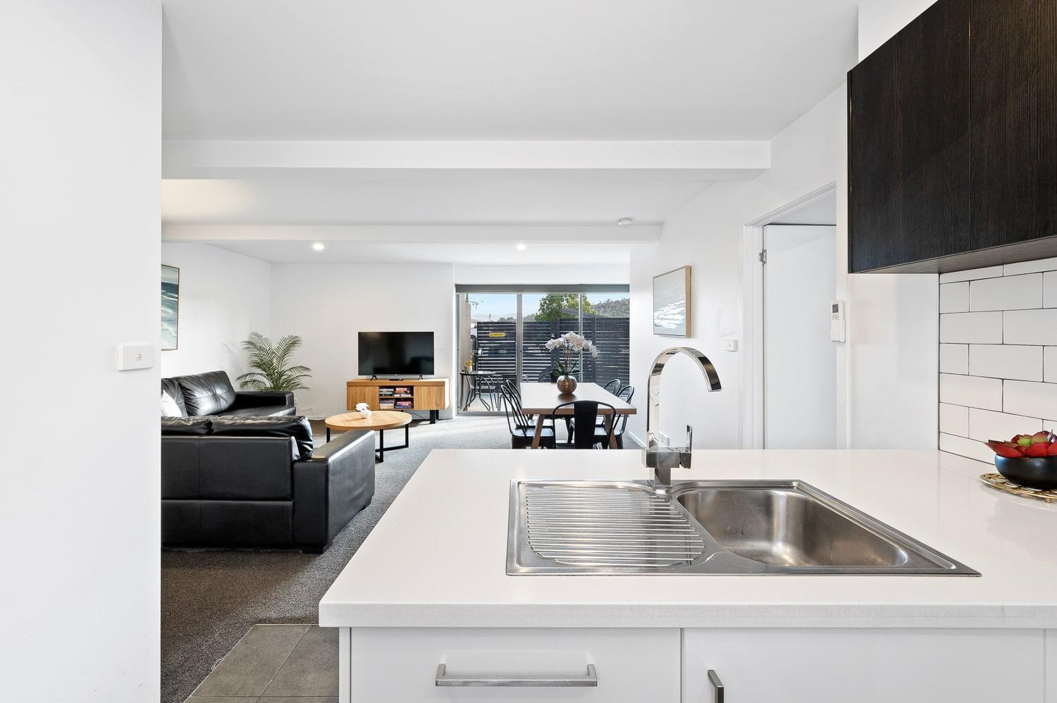 The Retreat At 165 New Renovated Unit Sleeps 6 Apartment Hobart