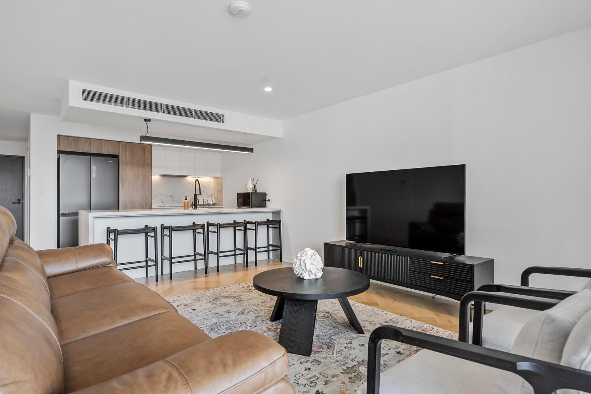 'downtown At The Elliott' Modern Style Apartment *
