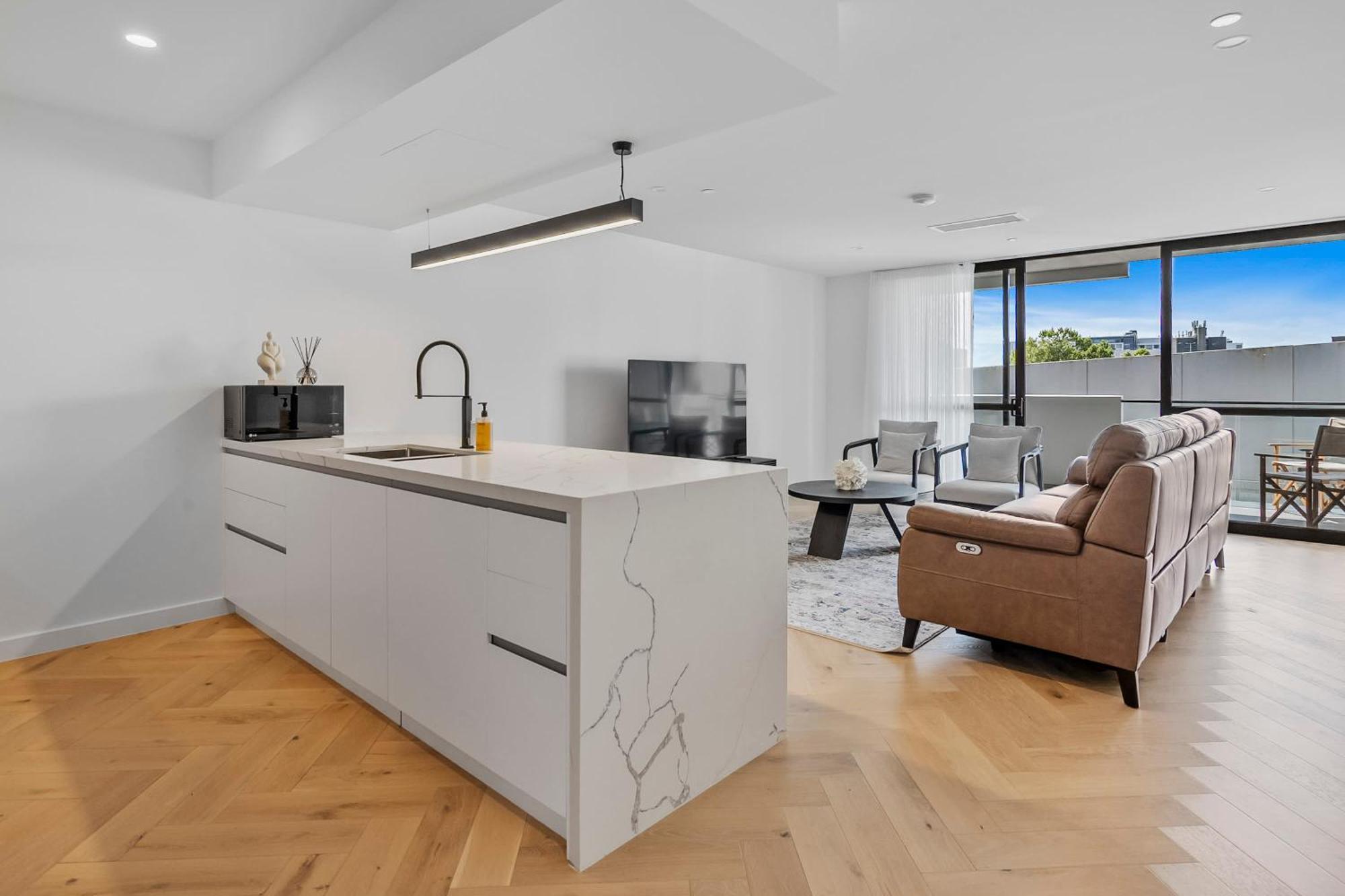 'downtown At The Elliott' Modern Style * Hobart