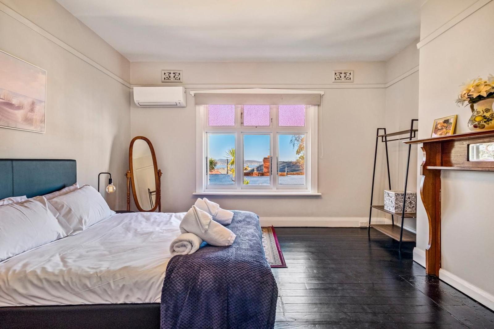 Lovely 2 Bedroom - Easy Walk To The Cbd