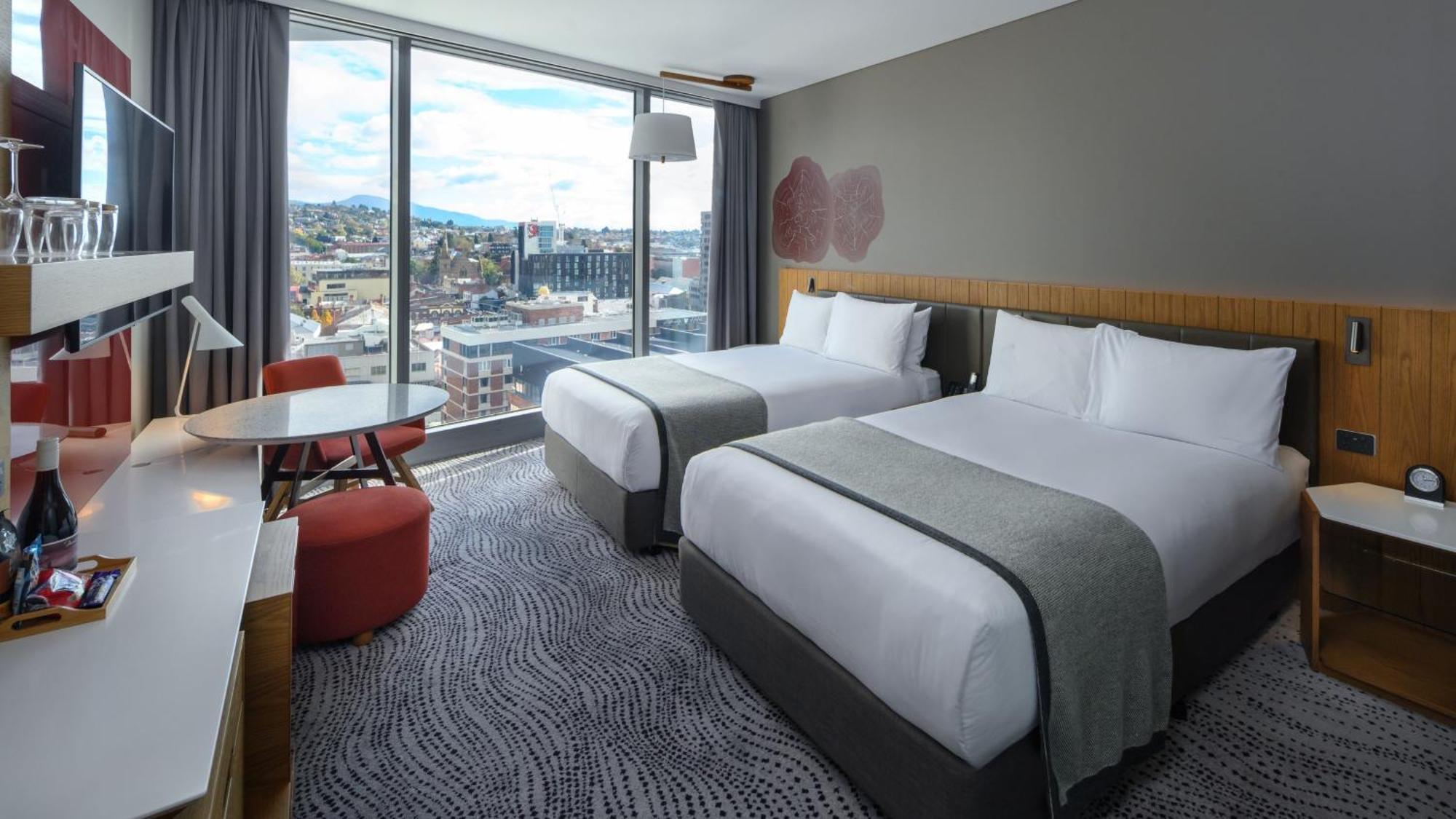 Crowne Plaza By Ihg Hotel