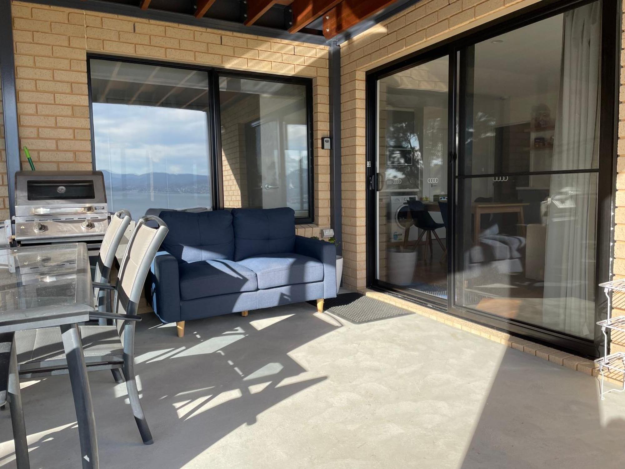 Apartment Stunning Water View In Hobart