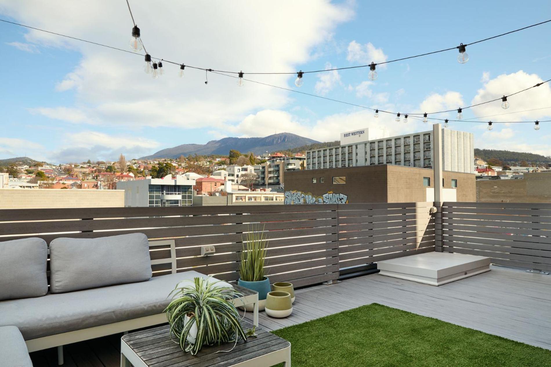 The Jokers Quarters With Rooftop Terrace Apartment