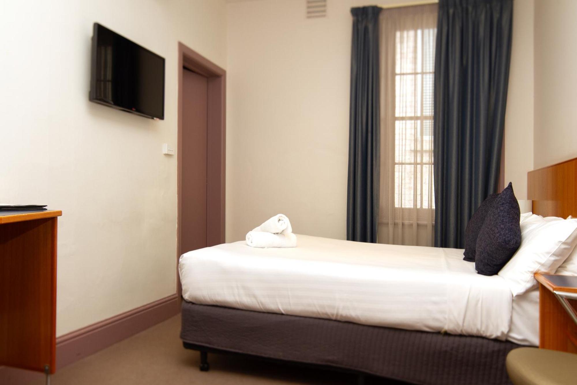 Central Hotel Hobart Hotel 3*