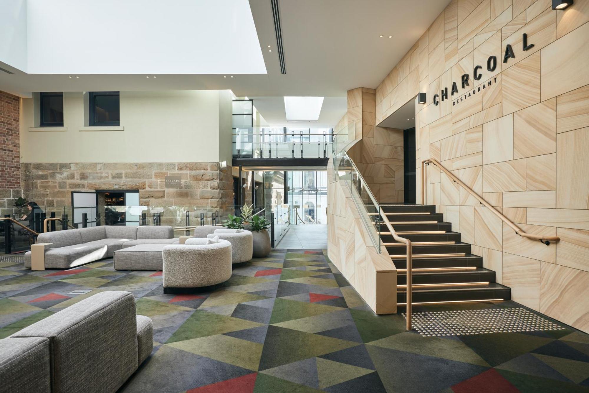 Racv Hotel 4*