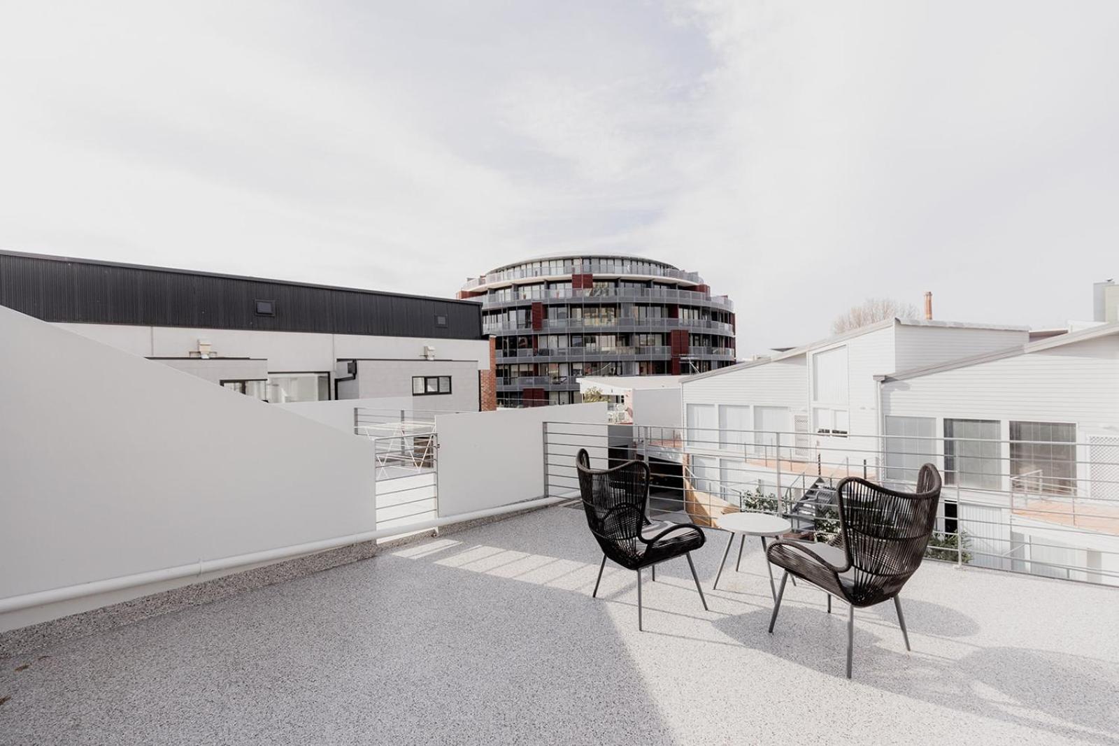 Apartment Spacious Modern Terrace In The Heart Of Cbd Hobart