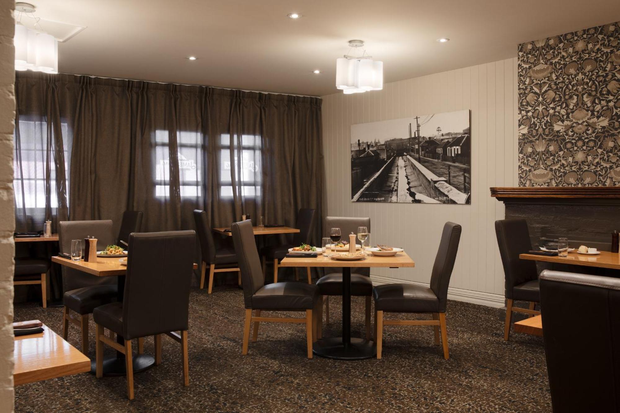 The Old Woolstore 4* Hobart