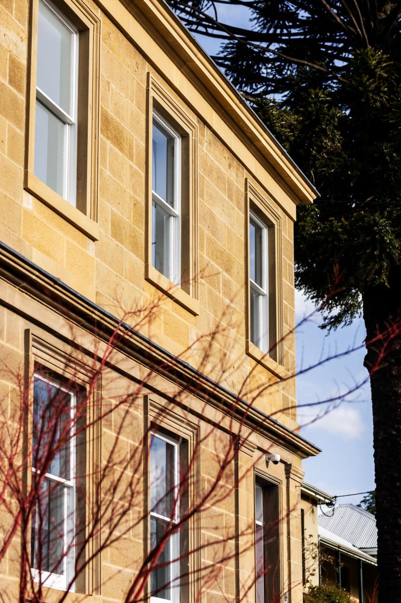 The Macquarie Apartment *