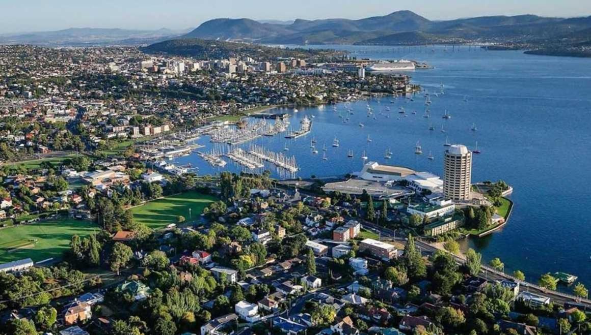 Modern 1 Bed-walk Casino Riverfront 5 Mins To Cbd * Hobart
