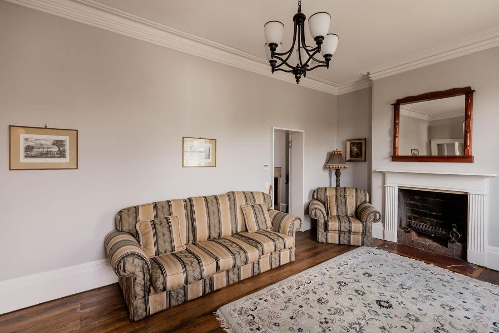 The Drawing Apartment