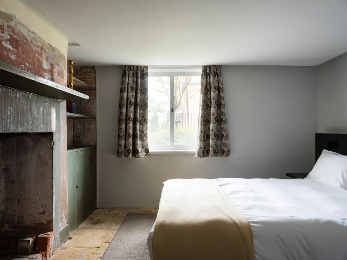 The Cellar Apartment Hobart