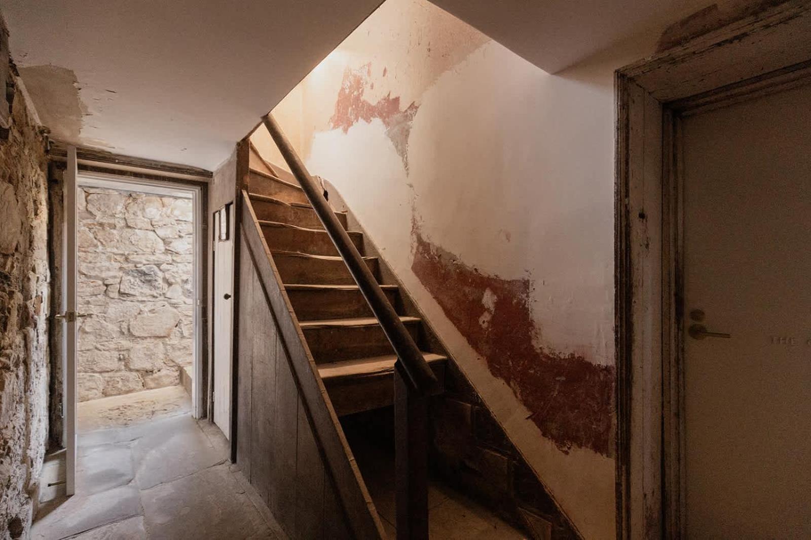 The Cellar Apartment Hobart
