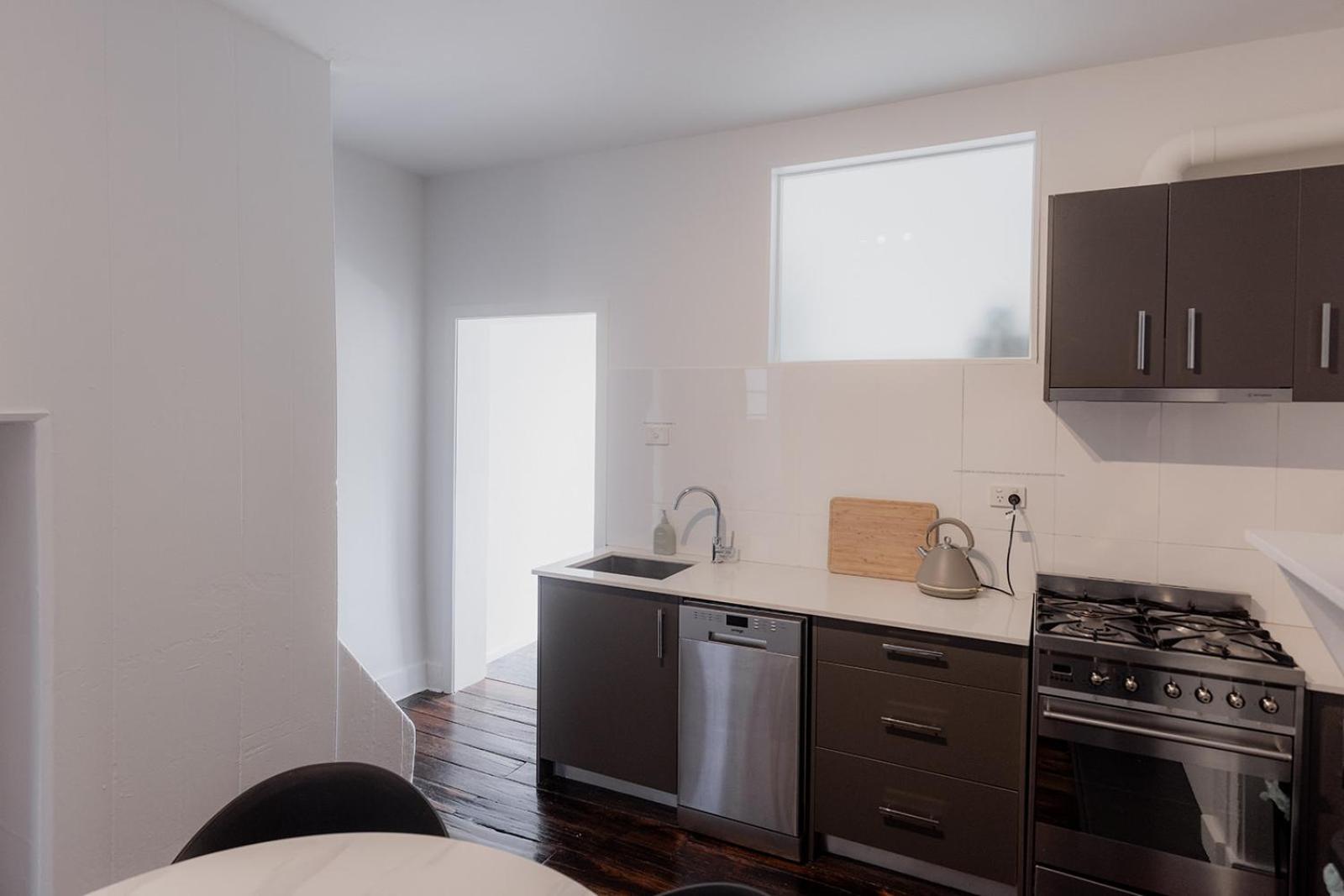 'fifteen' - Heritage Terrace In Battery Point Holiday home