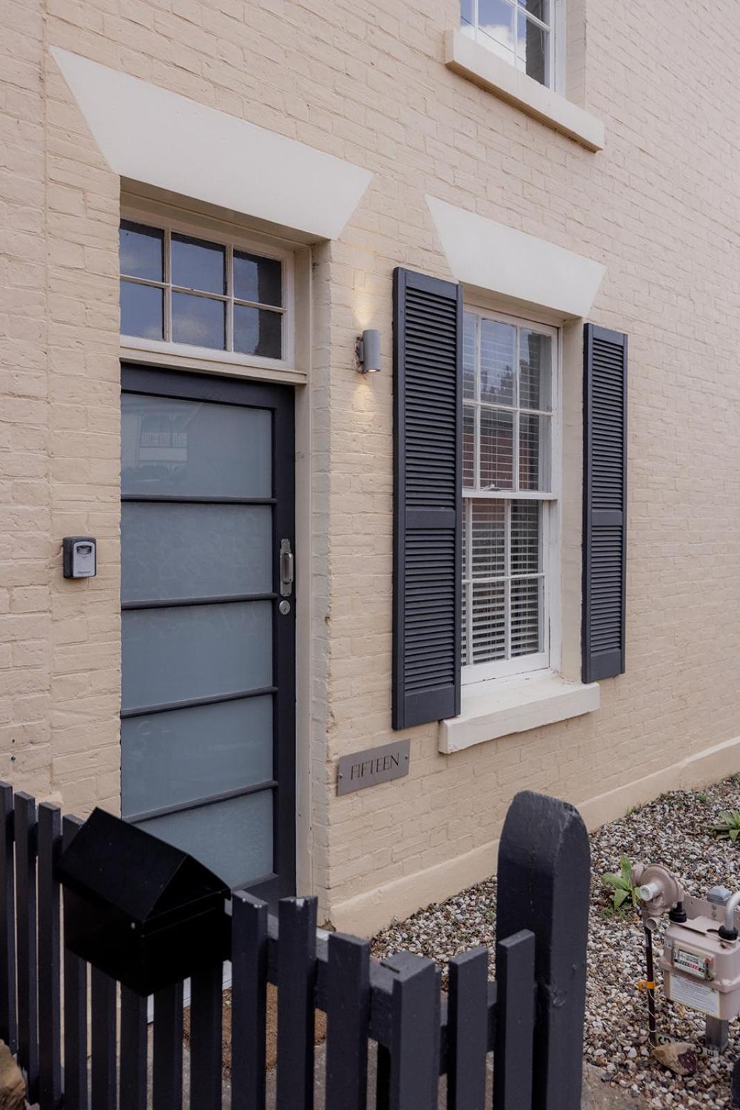 Holiday home 'fifteen' - Heritage Terrace In Battery Point Hobart