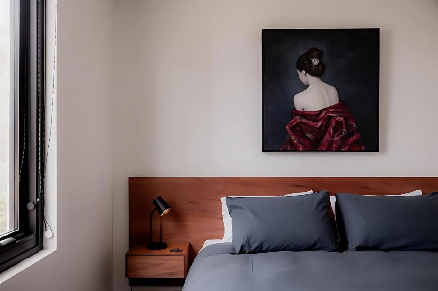 The Rox - Inner Luxury * Hobart