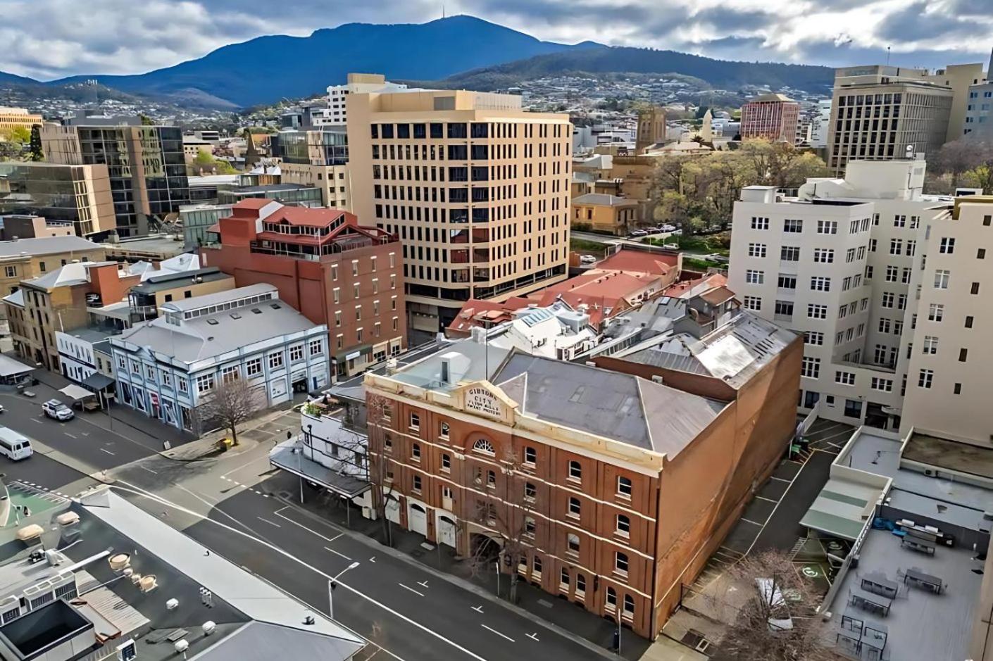 Gibson Mill Waterfront Warehouse - 204 * Hobart