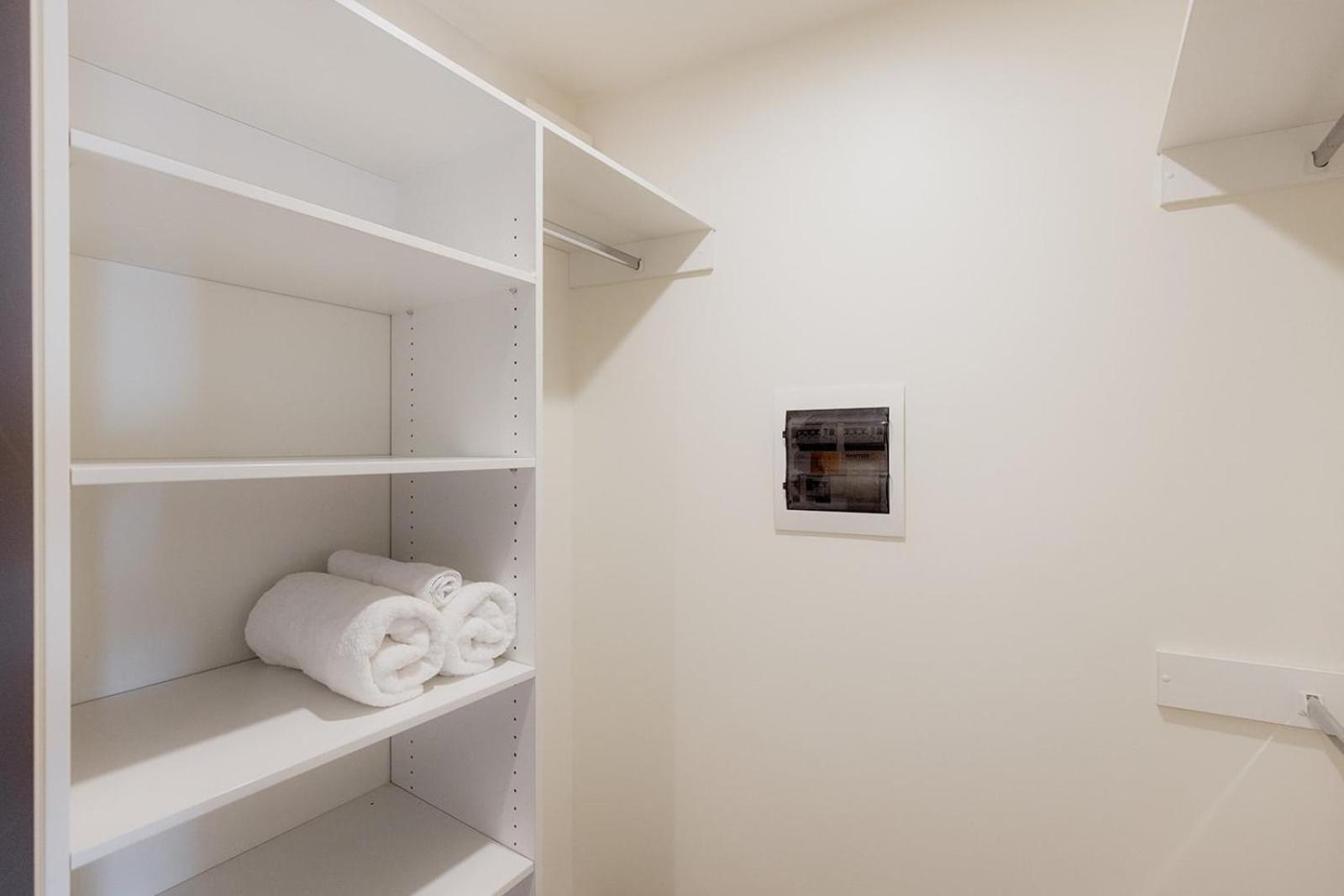 Inner-city 2 Bedroom - Perfectly Located