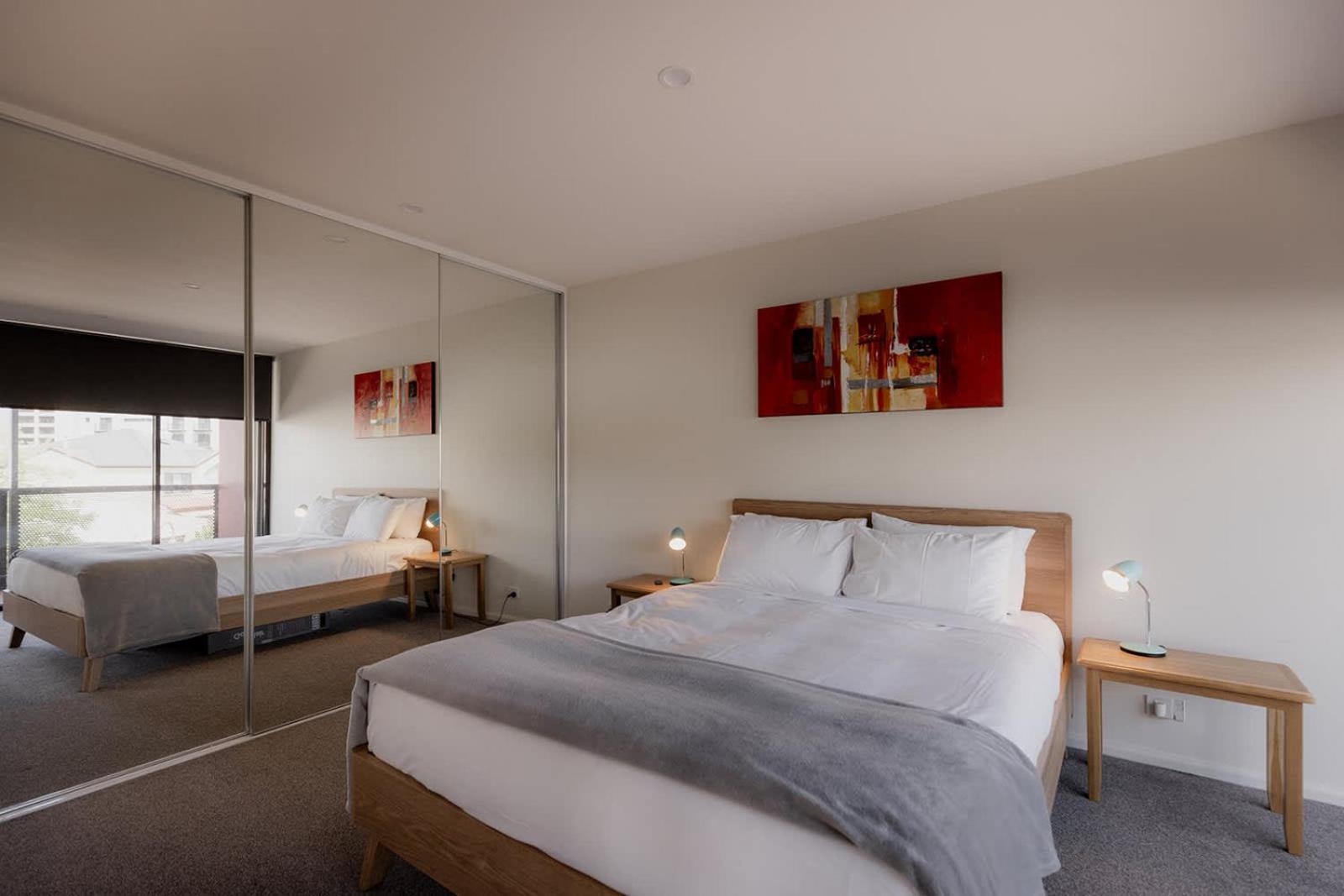 Inner-city 2 Bedroom - Perfectly Located Apartment