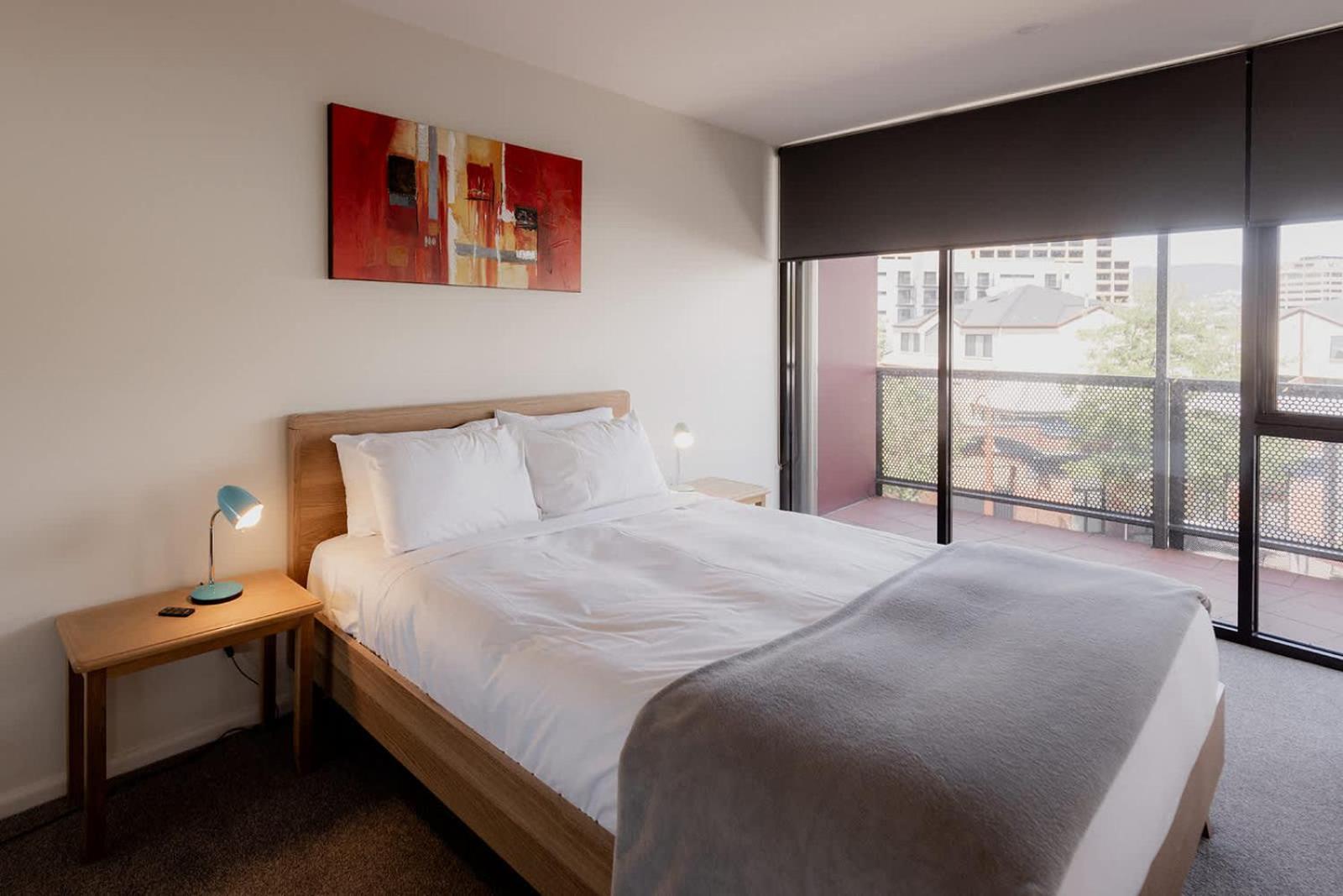 Inner-city 2 Bedroom - Perfectly Located * Hobart