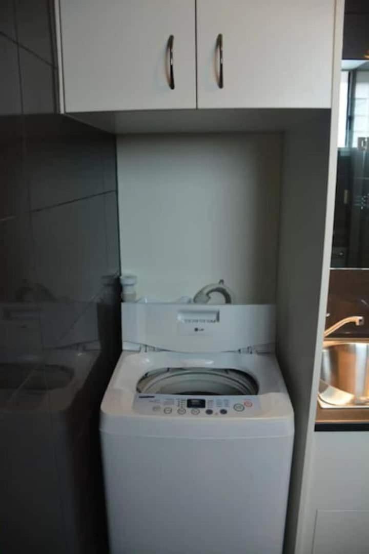 Modern 1 Bed-walk Casino Riverfront 5 Mins To Cbd