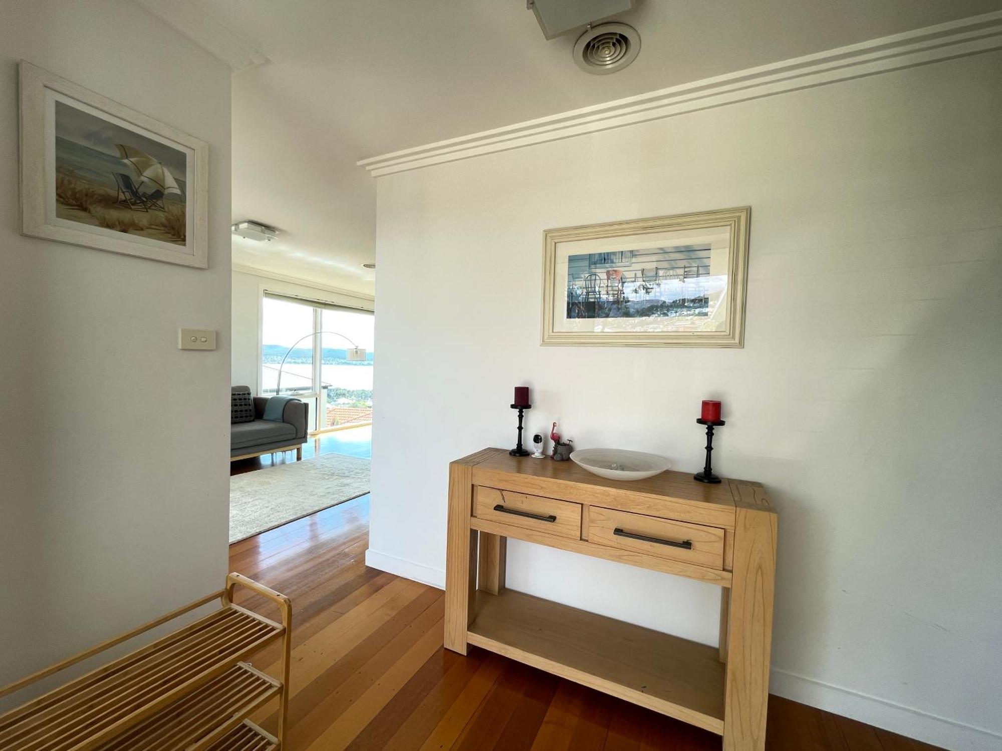 Lipscombe Escape Panoramic Views Luxury And Space * Hobart