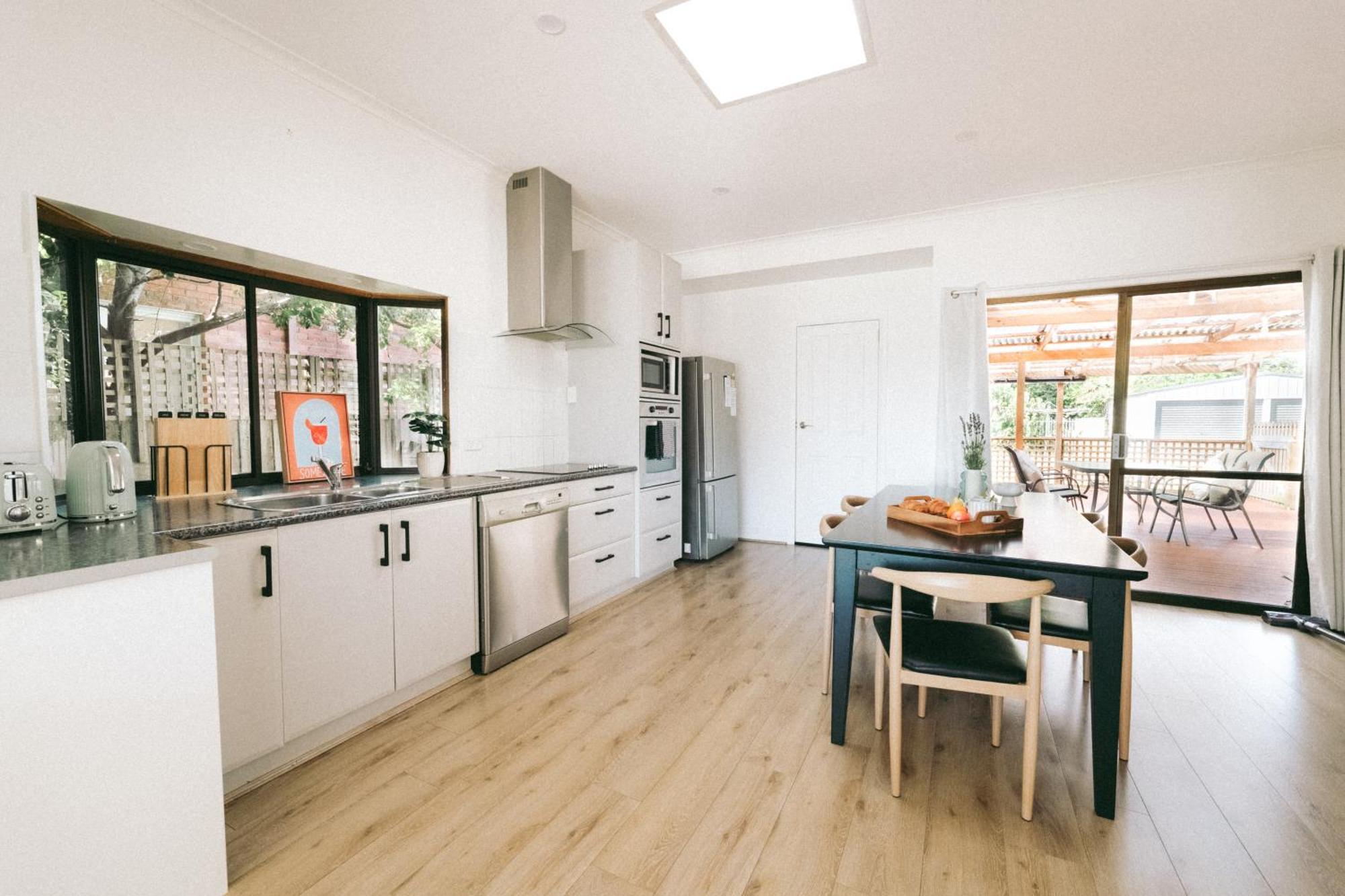 Riverside Cosy 4br 10mins To Cbd *